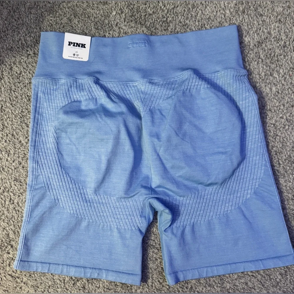 VS PINK - 🩵 6" Bike Shorts Seamless - Picture 2 of 6